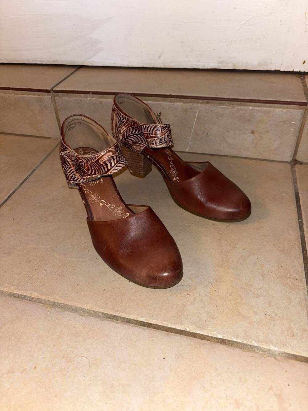 Women's L'Artiste Toolie Hand-Painted Shoes
